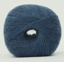 Load image into Gallery viewer, Hjertegarn Brushed Armonia 4ply