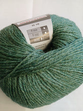 Load image into Gallery viewer, Supergarne Aktiv Fine Bamboo 50g 4ply/ sock