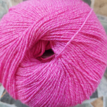 Load image into Gallery viewer, Supergarne Aktiv Fine Cotton /Wool 4ply 50g