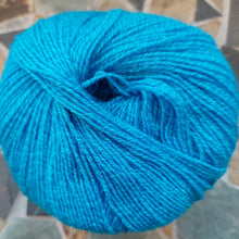 Load image into Gallery viewer, Supergarne Aktiv Fine Cotton /Wool 4ply 50g