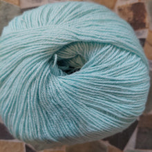 Load image into Gallery viewer, Supergarne Aktiv Fine Cotton /Wool 4ply 50g